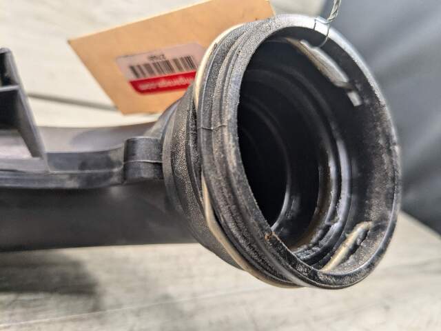 16-19 OEM BMW G11 G12 G30 750 Engine N63 Front Left Side Air Intake Hose Cyl 5-8