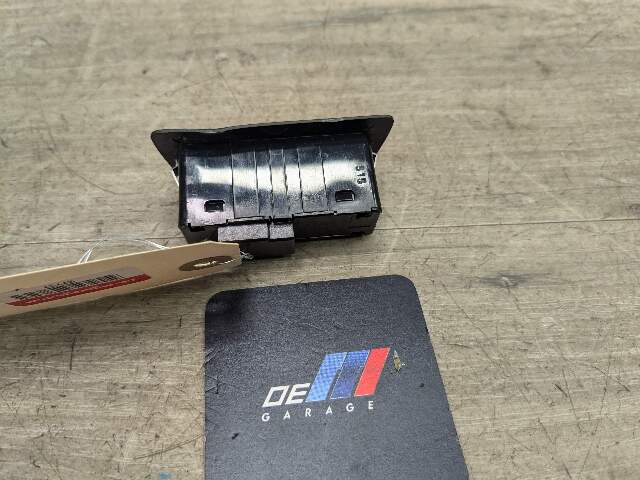 OEM BMW F16 G12 F36 F10 F15 F85 M5 G01 F97 X3 Rear Trunk Lid Center Lock Switch