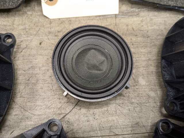 *DENT* OEM BMW F15 F16 F85 F86 X5 X6 Stereo Audio Speakers Top Harman Kardon SET