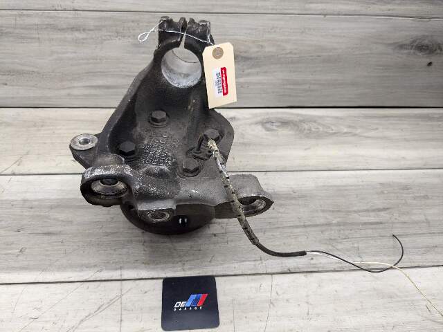 06-13 OEM BMW E88 E90 E92 RWD Front Left Hub Knuckle Wheel Bearing Carrier