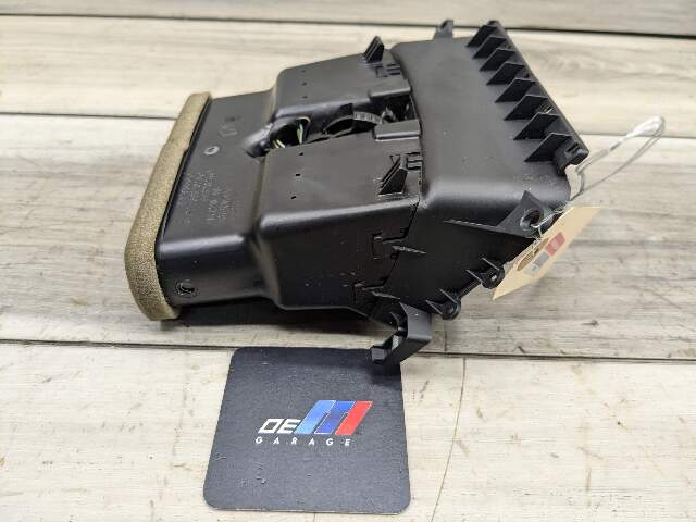 07-13 OEM BMW E92 328 335 Coupe Interior Central Console Rear Vent