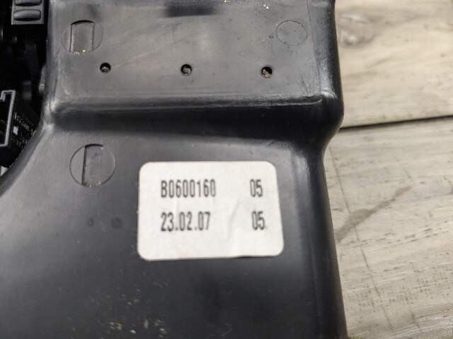 07-13 OEM BMW E92 328 335 Coupe Interior Central Console Rear Vent