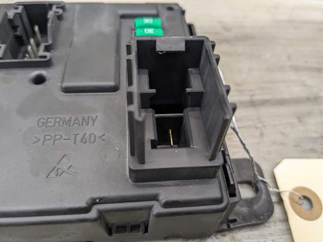 12-18 OEM BMW F82 F30 F32 REM Rear Body Control Unit Electronic Module BCM Box