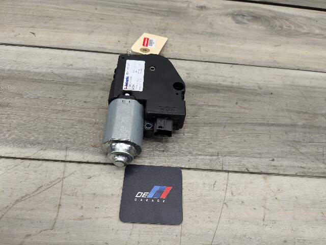 OEM BMW F06 F82 F80 F13 F32 F10 M2 M3 M4 M6 Upper Sunroof Moon Roof Motor Unit