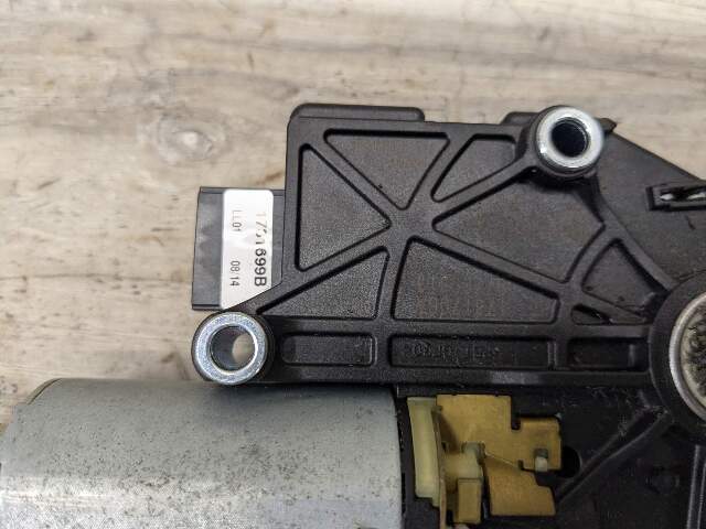 OEM BMW F06 F82 F80 F13 F32 F10 M2 M3 M4 M6 Upper Sunroof Moon Roof Motor Unit