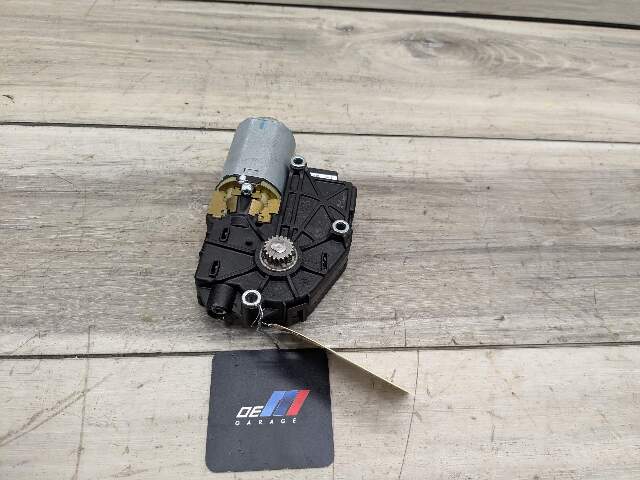 OEM BMW F06 F82 F80 F13 F32 F10 M2 M3 M4 M6 Upper Sunroof Moon Roof Motor Unit