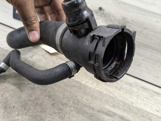 12-16 OEM BMW F22 F23 F30 F31 F32 F36 N20 N26 Engine Lower Radiator Coolant Hose