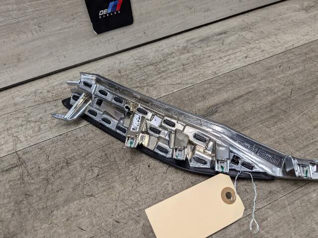 WEAR* 19-21 OEM BMW G20 Right Passenger Side Decorative Trim Center Console