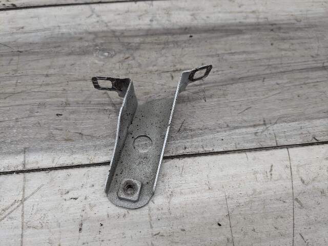 12-20 OEM BMW F30 F32 F33 F36 430 335 Front Left Fender Wing Holder Bracket Set