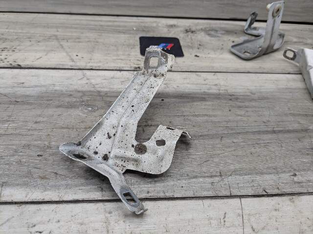 12-20 OEM BMW F30 F32 F33 F36 430 335 Front Left Fender Wing Holder Bracket Set