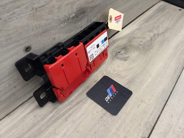 OEM BMW G20 G26 G80 330 M340 Positive Battery Junction Terminal Control Fuse Box
