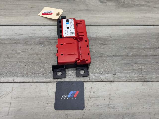 OEM BMW G20 G26 G80 330 M340 Positive Battery Junction Terminal Control Fuse Box