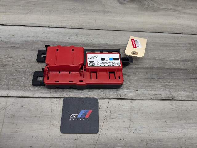 OEM BMW G20 G26 G80 330 M340 Positive Battery Junction Terminal Control Fuse Box