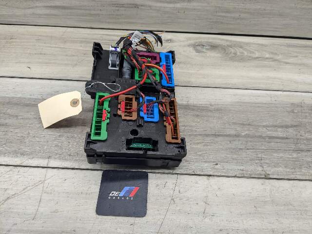 OEM BMW G20 330 M340 Rear Battery Power Distribution Fuse Relay Junction Box