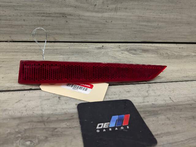 19-21 OEM BMW G20 330 M340 Rear Bumper Right Side Marker Light Reflector