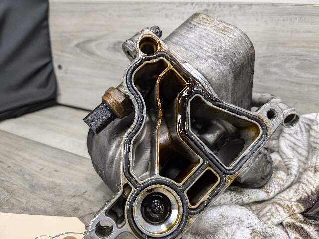 07-13 OEM BMW E82 E90 E92 135 335 N54 N55 Engine Oil Filter Housing COOLER