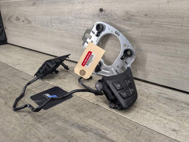 WEAR* OEM BMW E70 E71 X5 X6 Steering Wheel Multifunction Button Switch Control