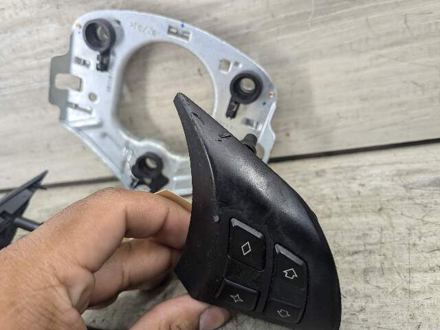 WEAR* OEM BMW E70 E71 X5 X6 Steering Wheel Multifunction Button Switch Control