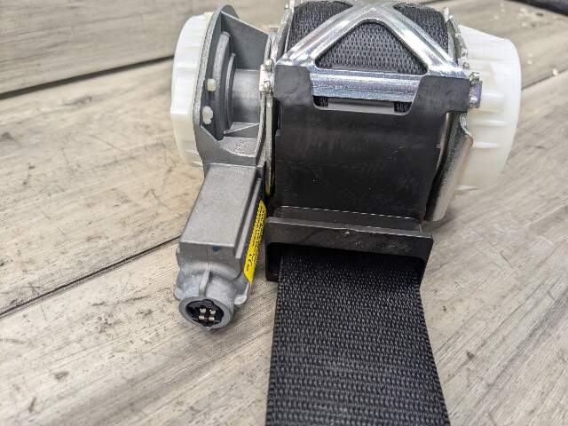 12-18 OEM BMW F30 F34 F36 F80 M3 Front Right Passenger Side Seatbelt Retractor