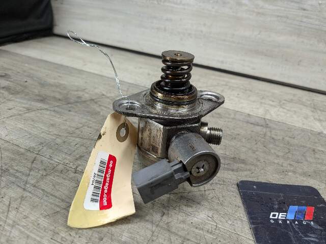10-14 OEM BMW F10 F01 F02 F12 F13 X5 Engine N63 HPFP High Pressure Fuel Pump