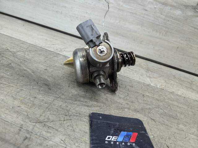 10-14 OEM BMW F10 F01 F02 F12 F13 X5 Engine N63 HPFP High Pressure Fuel Pump