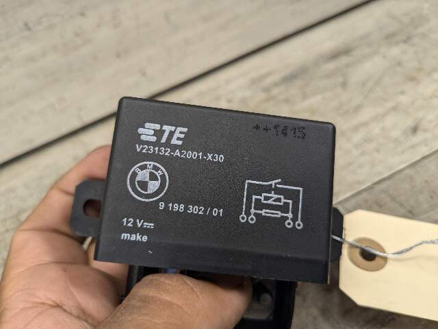 OEM BMW F10 F13 F02 F30 F32 F06 F80 F82 M3 M4 M6 Cooling Fan Relay Control 130A