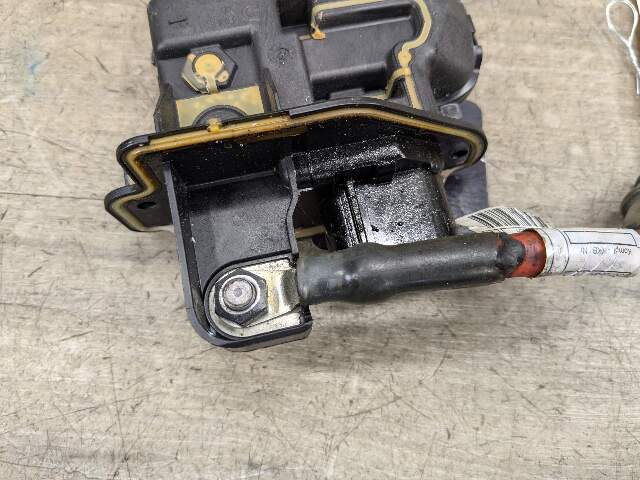 OEM BMW F15 F16 F85 F86 X5 X6 Battery Distribution B+ Junction Terminal Module