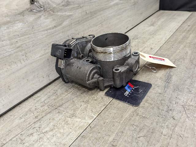 10-19 BMW F10 F12 F13 F01 F02 F15 S63 Intake Manifold Throttle Housing Assembly