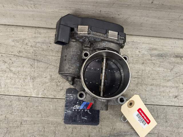 10-19 BMW F10 F12 F13 F01 F02 F15 S63 Intake Manifold Throttle Housing Assembly