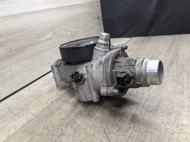 12-19 BMW F06 F10 F12 F13 M5 M6 S63 Engine Water Pump Thermostat Cooling Unit
