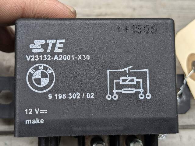 OEM BMW F10 F13 F02 F30 F32 F80 F82 F85 M3 M4 M6 Cooling Fan Relay Control 130A