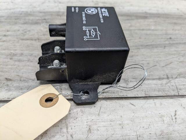 OEM BMW F10 F13 F02 F30 F32 F80 F82 F85 M3 M4 M6 Cooling Fan Relay Control 130A