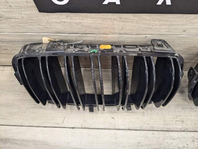 TABS BROKEN* 14-18 OEM BMW F85 X5M Front Left Right Upper Bumper Kidney Grille