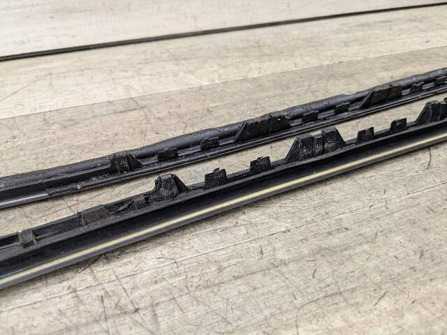 14-19 OEM BMW F15 F16 X5 X6 Front Left Right Windshield Side Drip Molding PAIR