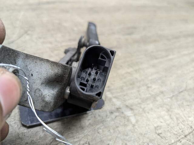 14-18 OEM BMW F15 X5 Left Driver Side Suspension Headlight Height Level Sensor