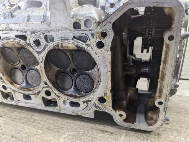 06-13 OEM BMW E90 E92 E93 Engine S65 Driver Left Side Cylinder Head