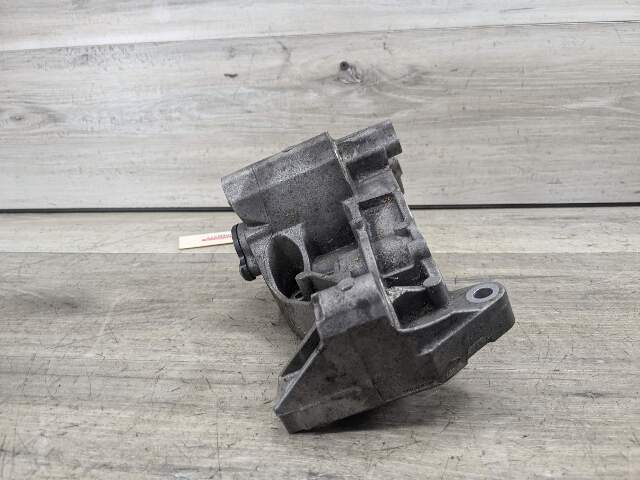 OEM BMW F22 F23 F30 G01 G02 230 330 X3 Engine Coolant Pump With Support B46 B48