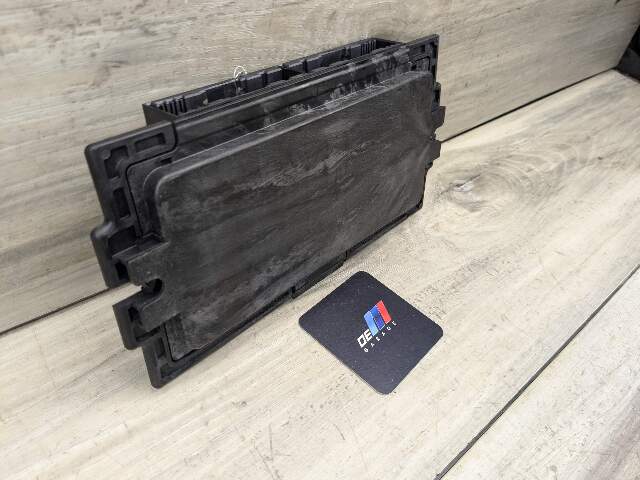 11-13 OEM BMW E92 AHL FRM FRM3 3R Footwell Light Control Module