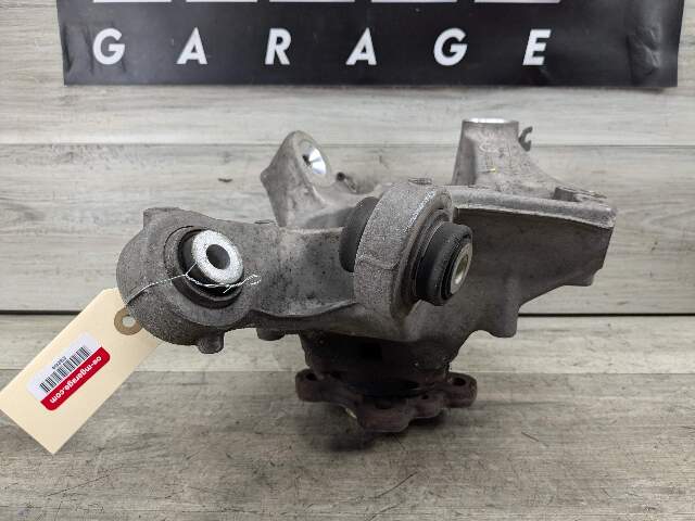 17-23 OEM BMW G30 530 540 M5550 REAR Right Passenger Hub Knuckle Bearing Carrier