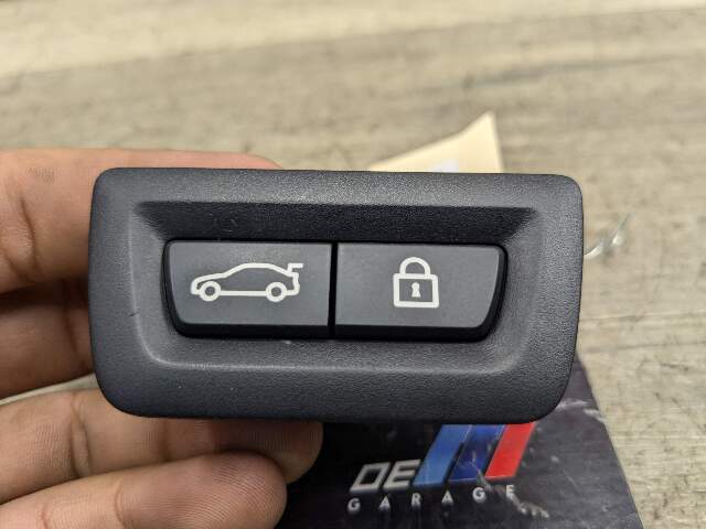 OEM BMW G12 F36 F10 F07 M5 F06 M6 F01 F02 Rear Trunk Lid Center Lock Switch