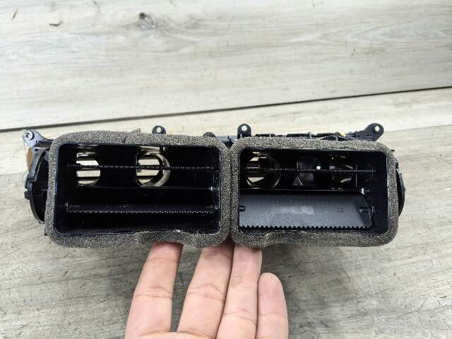 09-15 OEM BMW F01 F02 740 750 760 ALPINA B7 Dash Center Air Vent Grille Black