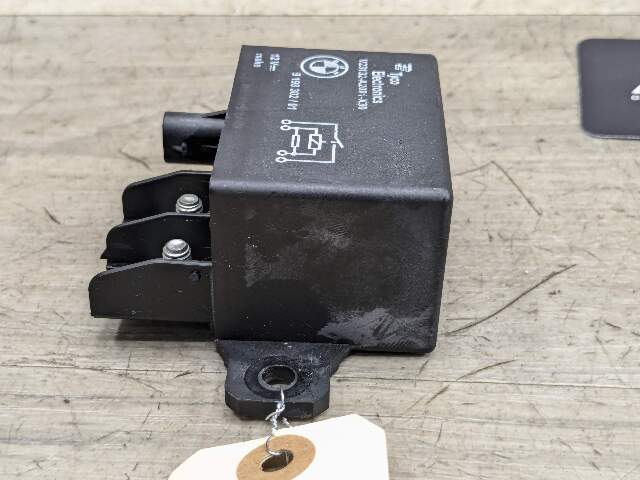 OEM BMW F10 F13 F02 F30 F32 F80 F82 F85 M3 M4 M6 Cooling Fan Relay Control 130A
