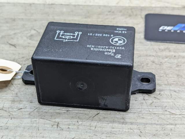OEM BMW F10 F13 F02 F30 F32 F80 F82 F85 M3 M4 M6 Cooling Fan Relay Control 130A