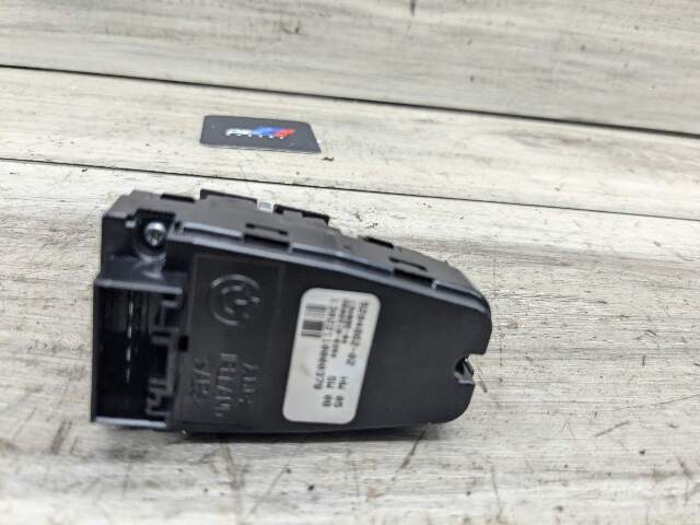 10-18 BMW F01 F02 F06 F07 Rear Window Regulator Sun Shade Control Switch