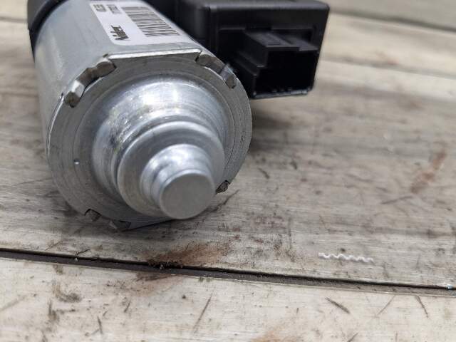 OEM BMW F06 F82 F80 F13 F01 F10 M2 M3 M4 M6 Upper Sunroof Moon Roof Motor Unit
