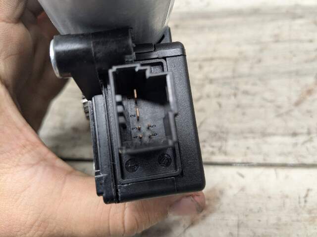 OEM BMW F06 F82 F80 F13 F01 F10 M2 M3 M4 M6 Upper Sunroof Moon Roof Motor Unit