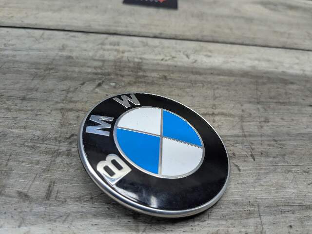 Genuine BMW F02 F22 F30 F32 F80 E90 M2 M3 M4 Rear Trunk Lid Round Emblem 74mm