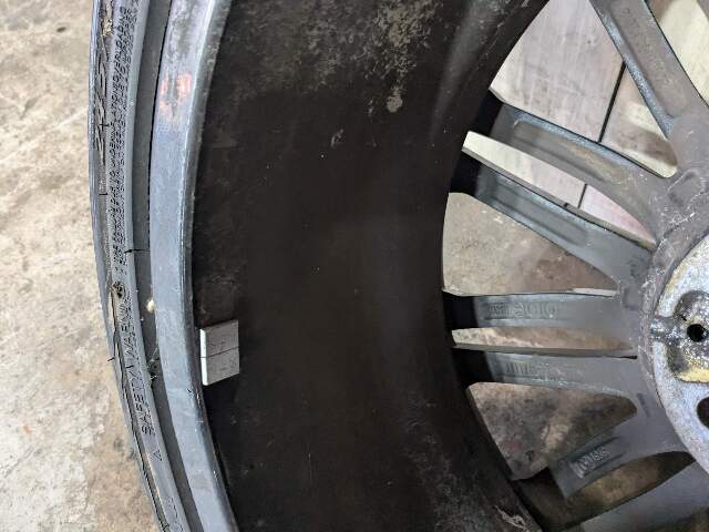 CURB RASH* OEM BMW G30 530 540 M550 Wheel Rim 19x8" ET30 Double Spoke Style 664M