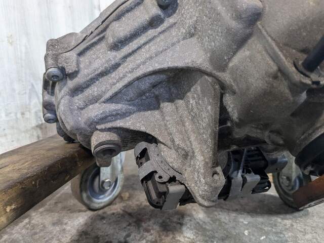 OEM BMW G30 530iX 540Ix AWD Transmission Transfer Case Box Gearbox ATC13