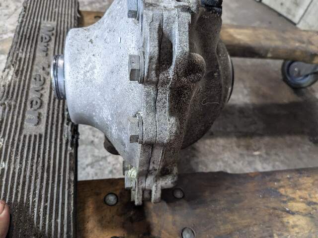 OEM BMW G14 G15 G16 G26 G30 B46 B58 AWD Front Differential Axle Carrier 2.93